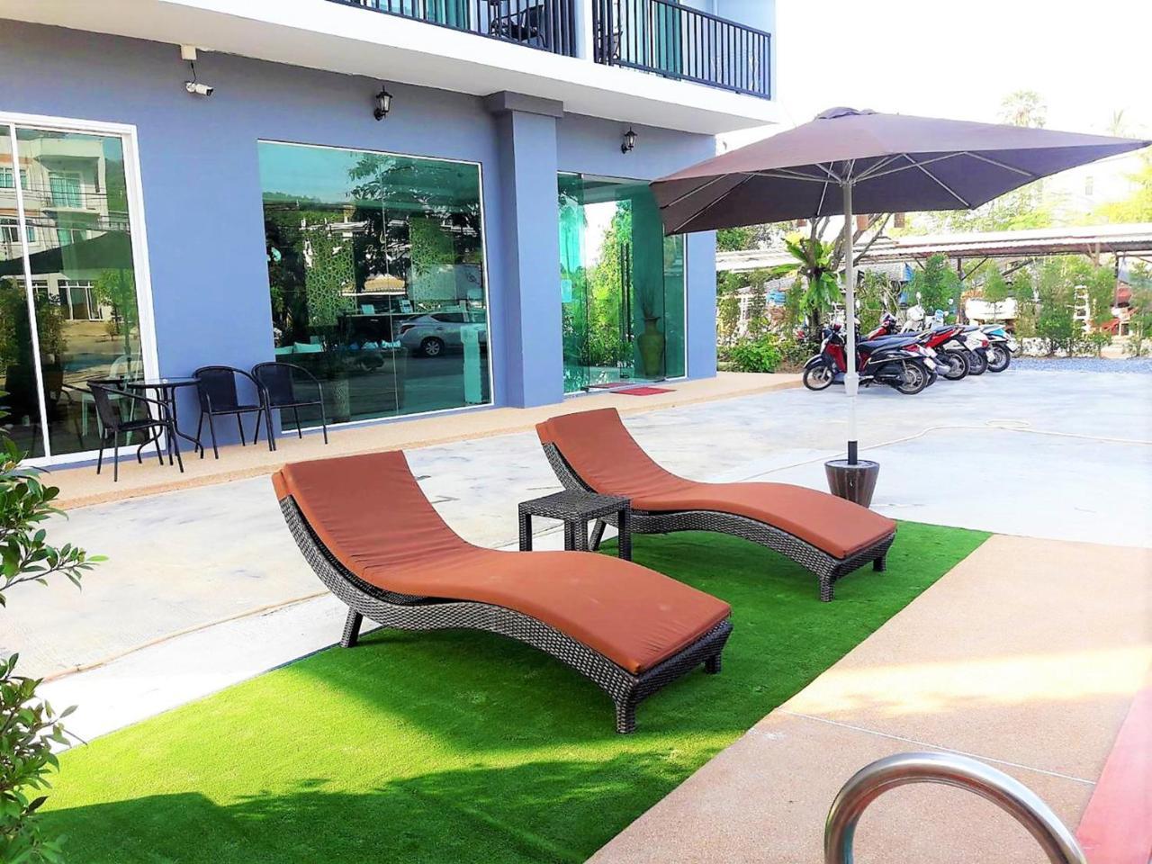 The Beach At Klong Muang Екстер'єр фото