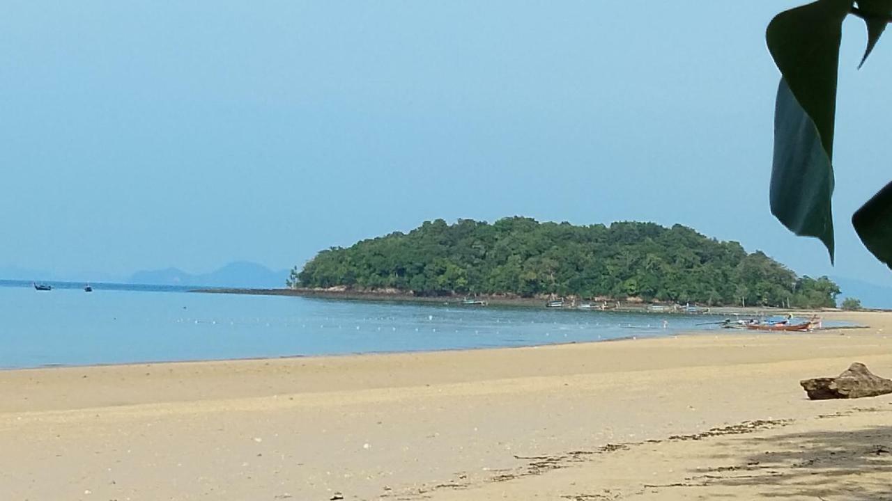 The Beach At Klong Muang Екстер'єр фото